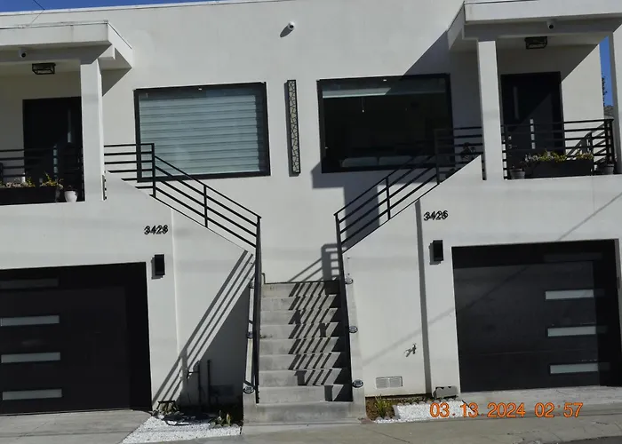Dimond Abode Vacation Rental, Oakland California Dimond District