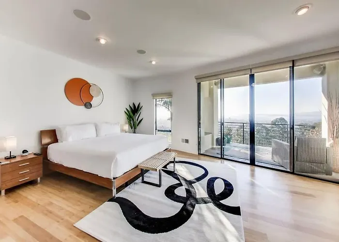 Luxurious Hillside Home Wac & Gorgeous Sf Views!