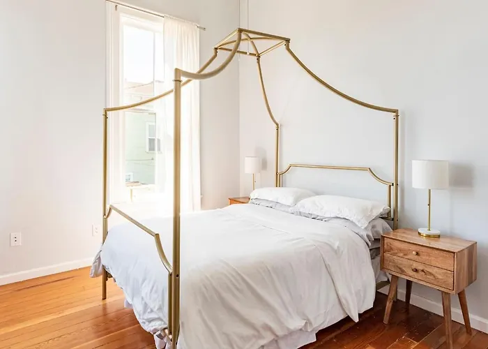 Renovated Historic House Minutes From Sf!