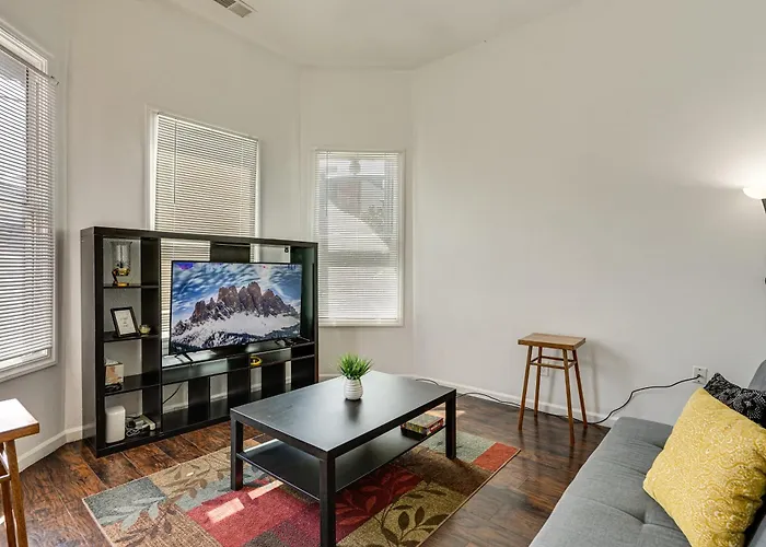 Explore The East Bay! Family-Friendly Home W/ Yard